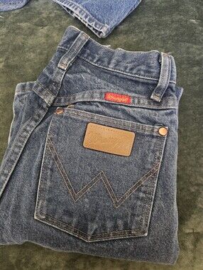 Vintage Wrangler blue denim jeans 22" waist ..32" inseam